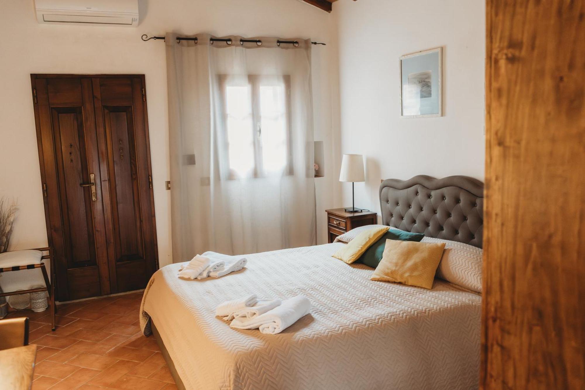 Borgo Terrosi Bed & Breakfast Sinalunga Eksteriør bilde